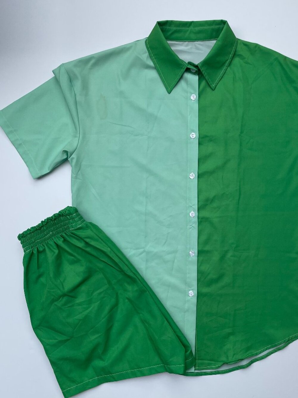 Amazon Two-Tone Colorblock Shirt & Shorts Set | Size M | Green / Mint